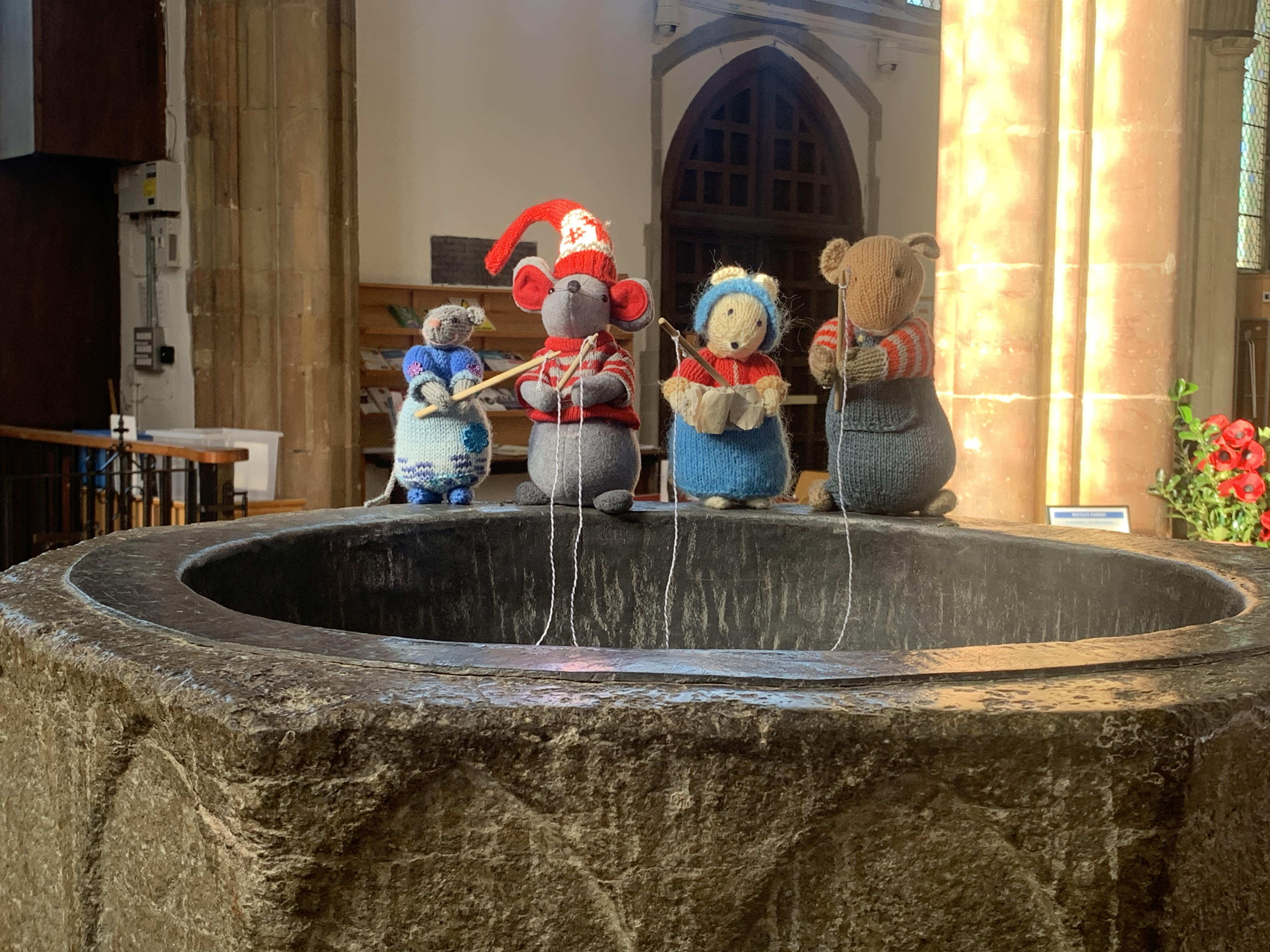 The family fishing in the font